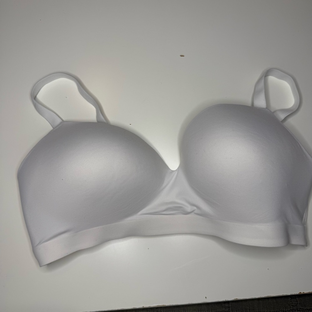 Soma Enbliss Wireless White Bra Size 40D GUC